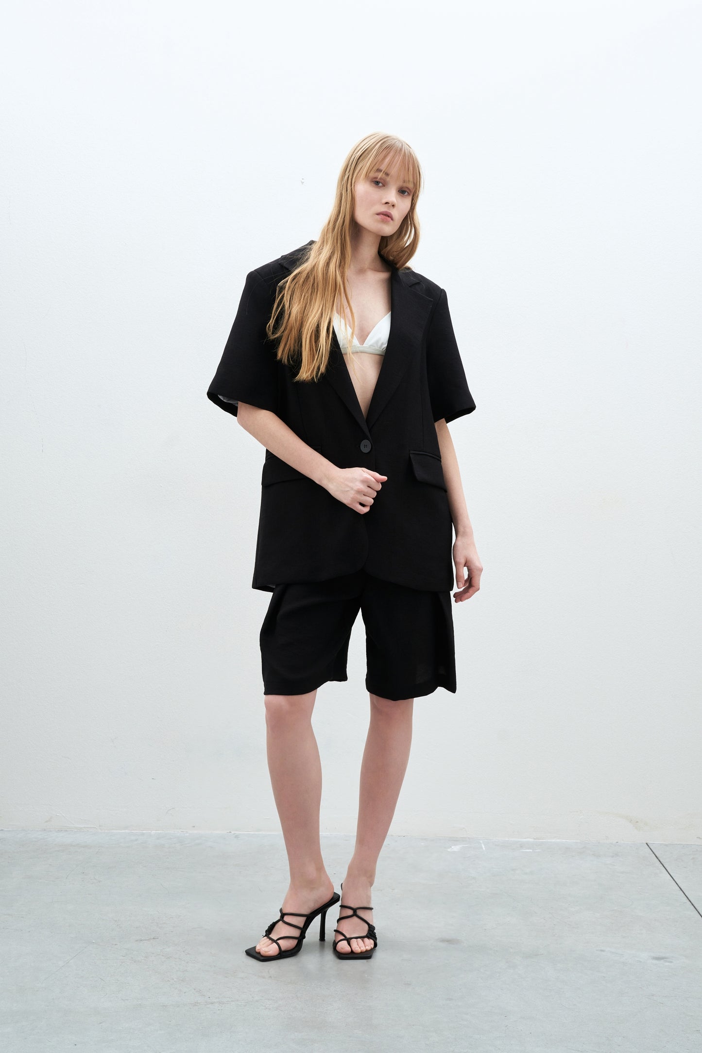 Blazer Maniche Corte