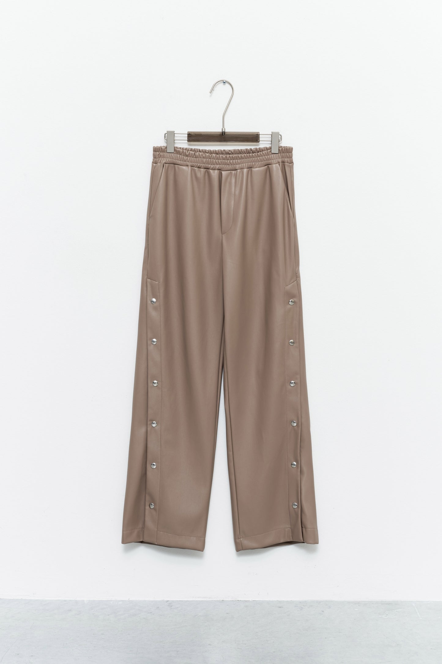 Pantalone in Ecopelle con Bottoni